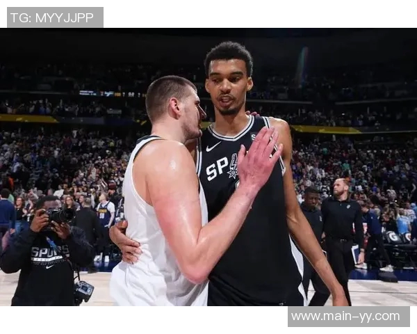 美记分析东契奇与文班亚马的MVP争夺战谁将最终胜出 美记分析东契奇与文班亚马的MVP争夺战谁将最终胜出