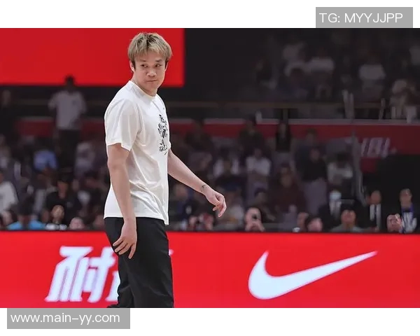 丁彦雨航谈杨瀚森成长之路强调状态与信心恢复需循序渐进 丁彦雨航谈杨瀚森成长之路强调状态与信心恢复需循序渐进