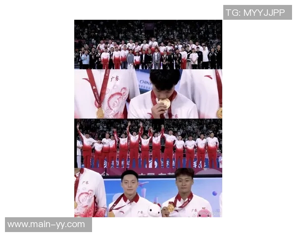 媒体人分享广东全运男篮探班照片赵睿身穿北京T恤与胡明轩崔永熙同框合影 媒体人分享广东全运男篮探班照片赵睿身穿北京T恤与胡明轩崔永熙同框合影