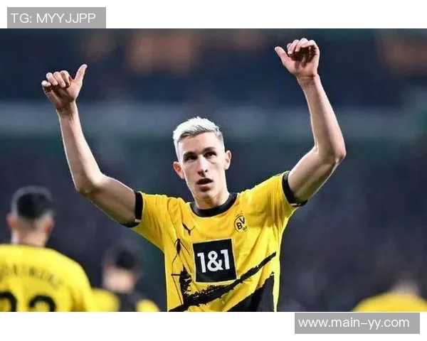 拜仁总监称施洛特贝克表现出色但对现有阵容充满信心 拜仁总监称施洛特贝克表现出色但对现有阵容充满信心